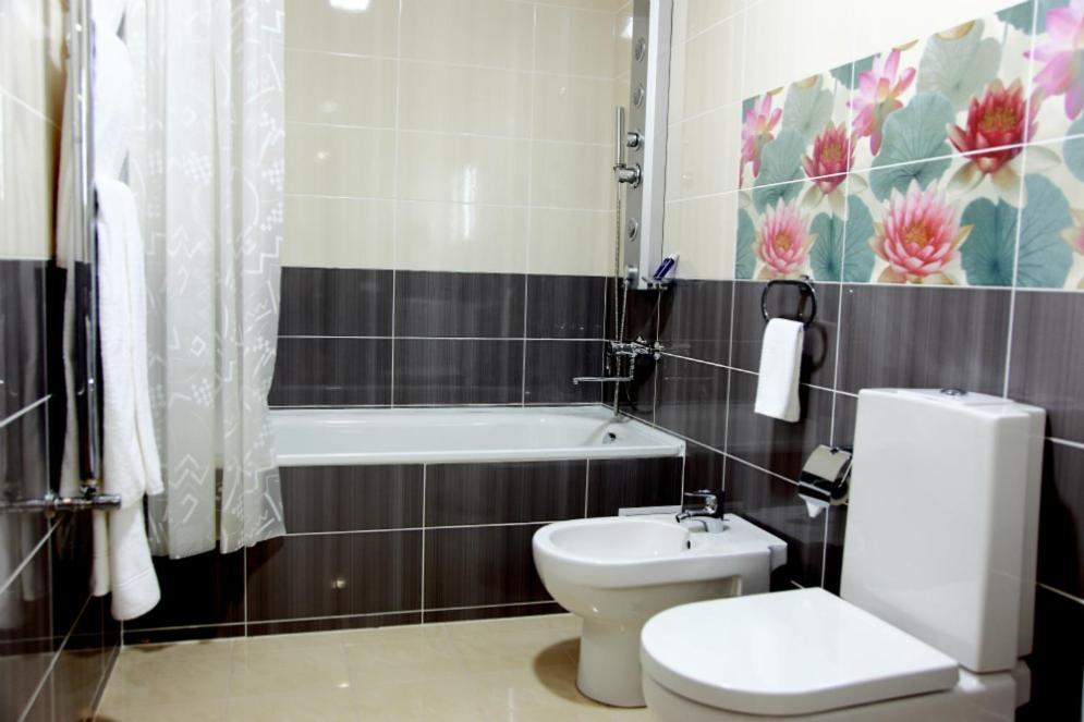 Knyazhyi Dvir Hotel Knyazhichi  Kamer foto